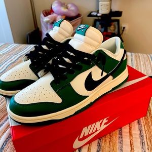 Meet your Posher, Jesus